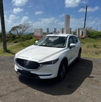 White MAZDA CX-5 2019