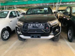 2025 Toyota Hilux GR-S (Pearl Black)
