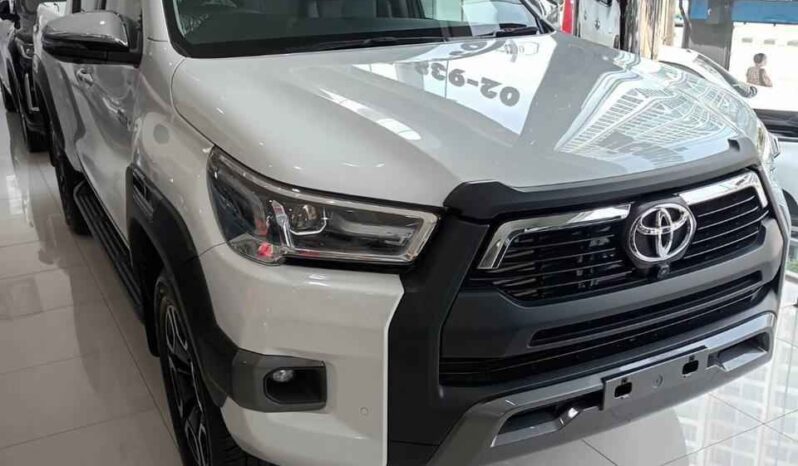 
								Toyota Hilux 2022 – Pre-Runner 2.4L Manual (2WD) full									