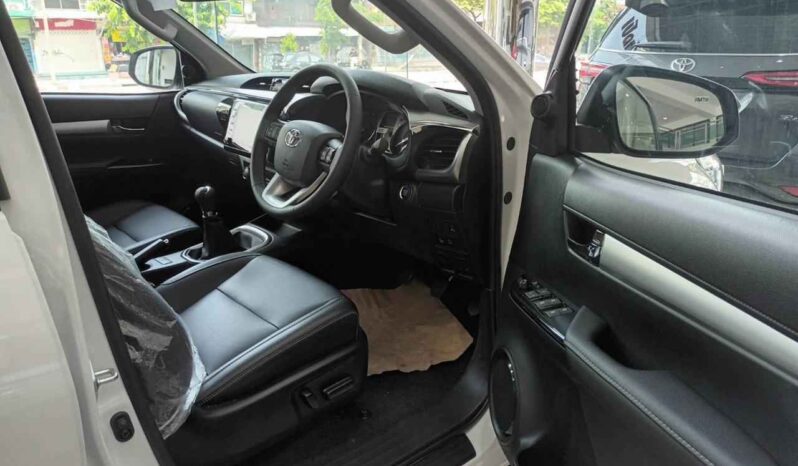 
								Toyota Hilux 2022 – Pre-Runner 2.4L Manual (2WD) full									