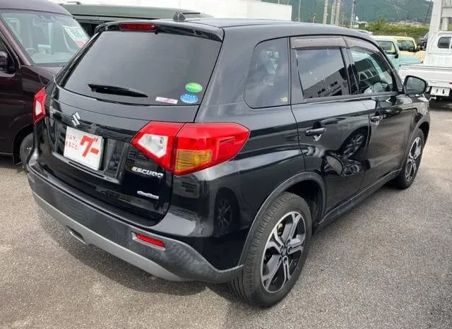 
								Suzuki Escudo 2016 Black full									