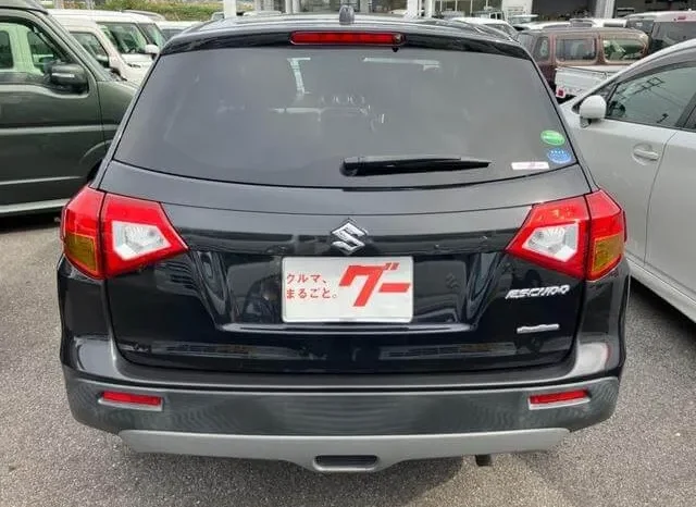
								Suzuki Escudo 2016 Black full									