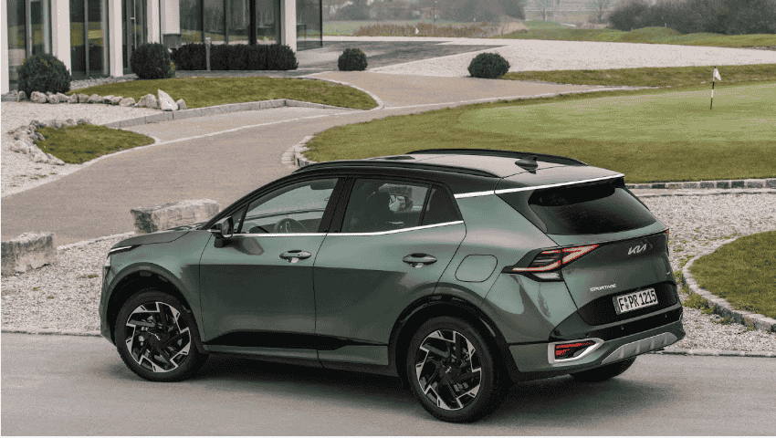 green kia sportage